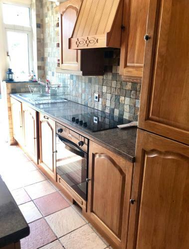 Beautiful House With Excellent Transport Links