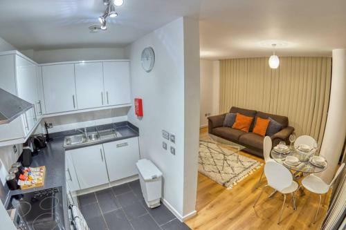 Luxury Two Bed City Apartment -the Hub