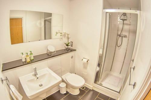 Luxury Two Bed City Apartment -the Hub