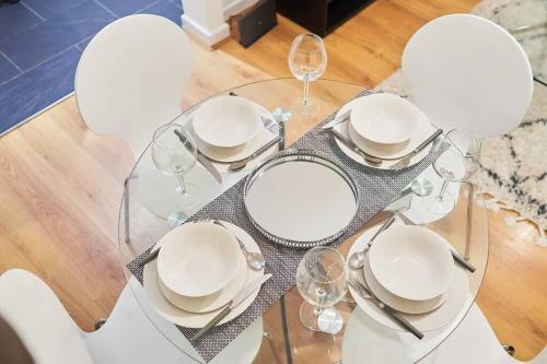 Luxury Two Bed City Apartment -the Hub