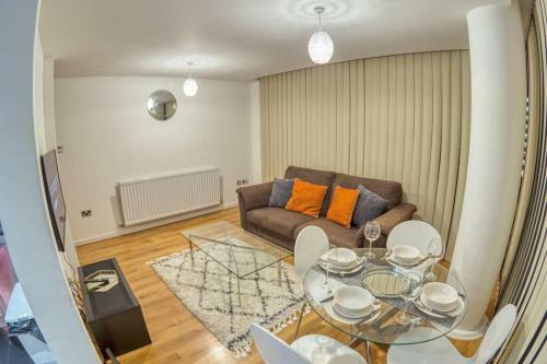 Luxury Two Bed City Apartment -the Hub