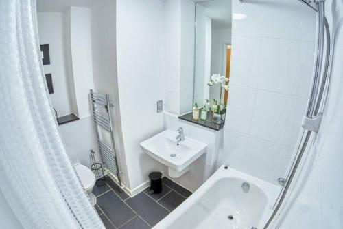 Luxury Two Bed City Apartment -the Hub