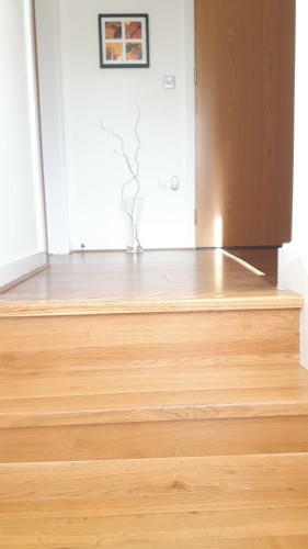 2 Double Rooms Available In 3 Bedroom House