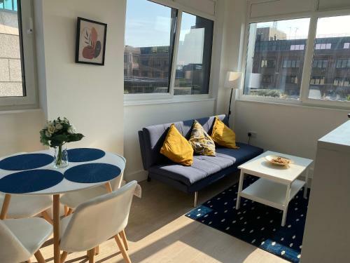 Central Location, Parking, Wi-fi, Modern Apartment