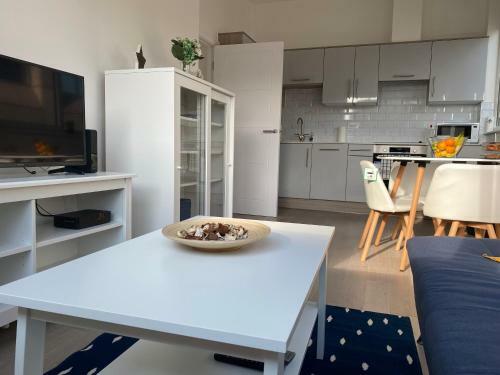 Central Location, Parking, Wi-fi, Modern Apartment