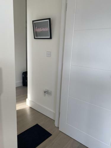 Central Location, Parking, Wi-fi, Modern Apartment