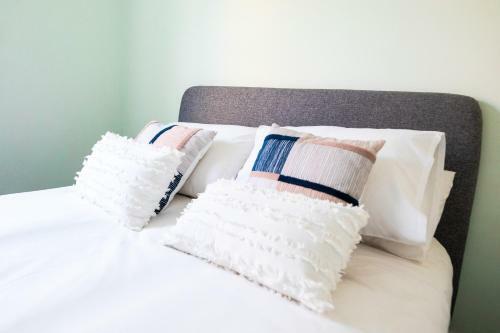 Apartamento Fairfields Gem By Crew Homes