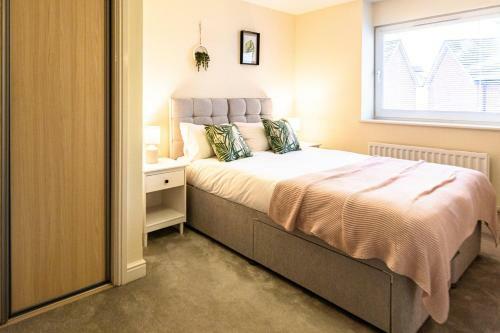 Waterside Lodge By Crew Homes