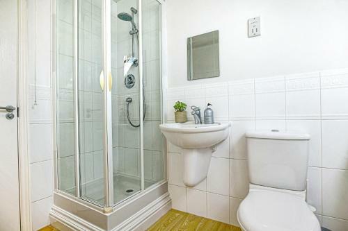 Executive Monkston Apartment By Crew Homes