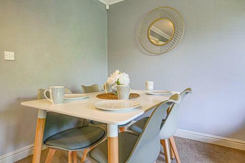 Executive Monkston Apartment By Crew Homes