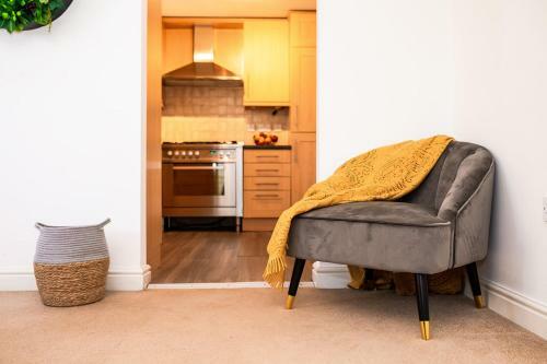 Executive Perivale Apartment By Crew Homes