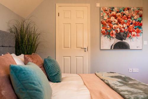 Executive Perivale Apartment By Crew Homes