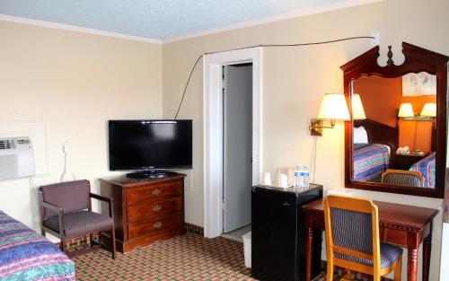 Savannah Motel