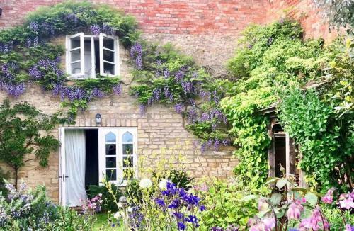 One Church Cottage