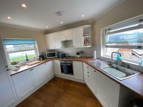 Rockhill Mumbles With Stunning Sea Views