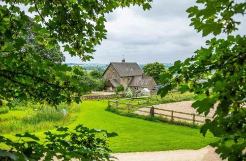 Mucky Cottage