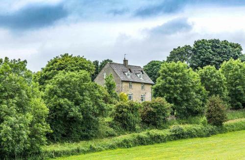 Mucky Cottage
