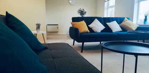 Comfortable Apartment In Sheffield With Parking