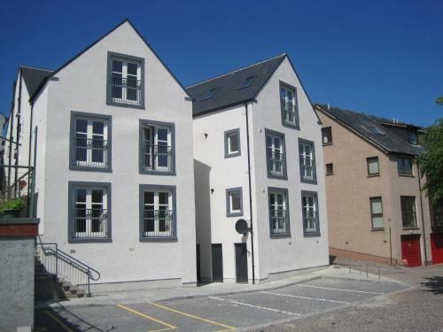 Luxury Riverbank Apartment, Nairn
