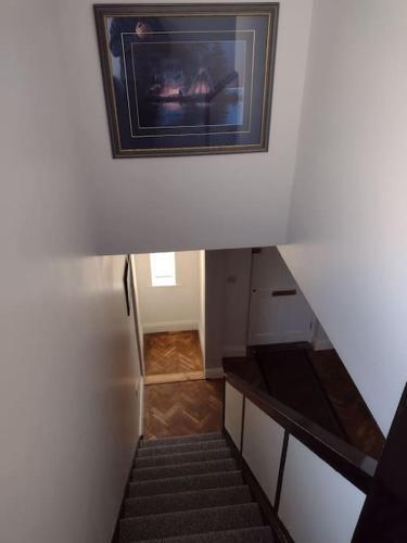 33 Valentia Place
