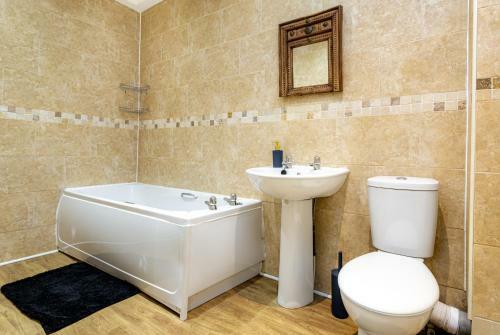Newcastle City Centre Super Spacious Apartment