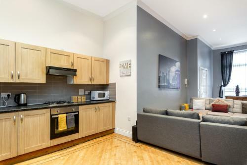 Newcastle City Centre Super Spacious Apartment