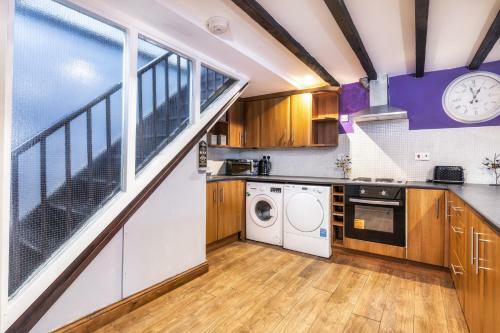 Large City Centre Apartment