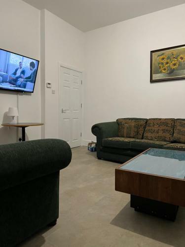 New Modern Private House Central Location