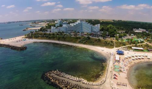 Hotel Opal