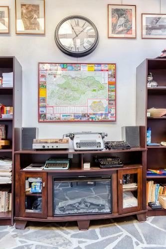 Hostal Pension Floare De Colti