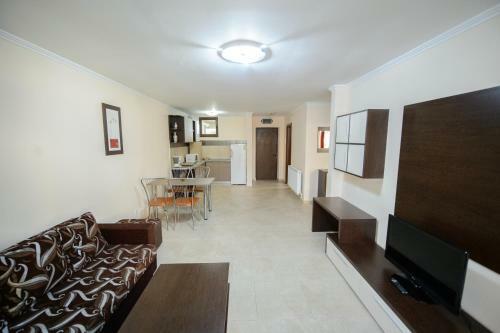 Holiday Olimp Hotel