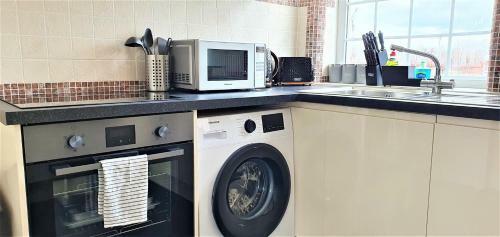 Shakespeare Views - Modern Northampton Apartment