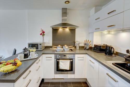 City Centre Apartment With Secure Parking