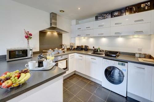 City Centre Apartment With Secure Parking