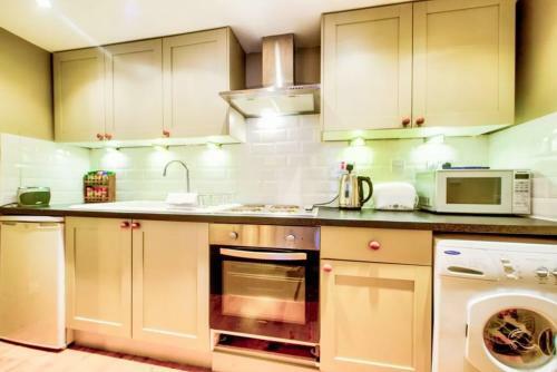 Unique Seaside Apartment, Central North Berwick