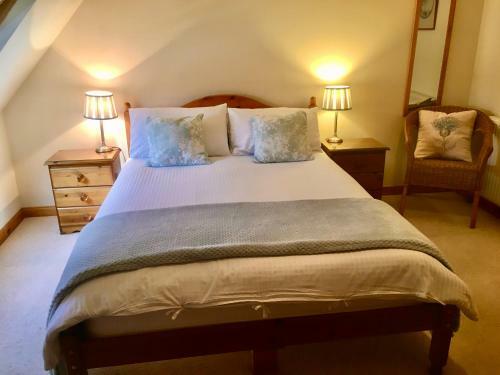 Hostal White Cottage B&B