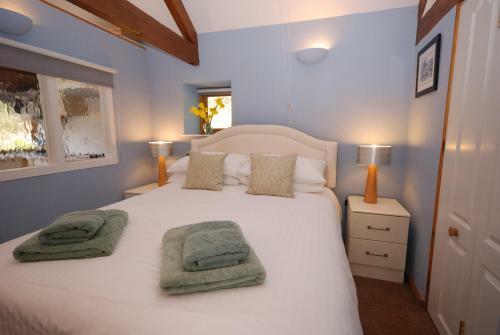 Bowgie At Trewerry Cottages - Away From It All, Close To Everywhere