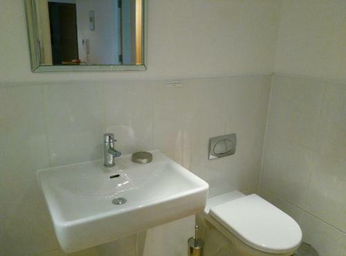 South Fistral Seaview 2-bed Apartment