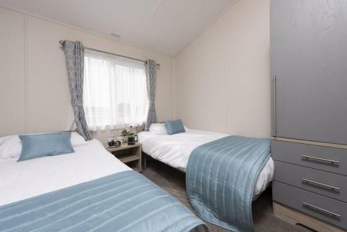 The Retreat, Newperran Heights