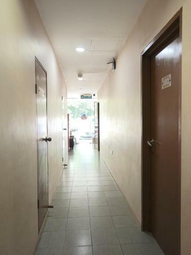 Hotel Oyo 89373 Nobel Homestay