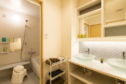 Hostal Guesthouse Raku
