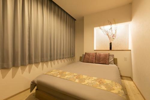 Hostal Guesthouse Raku