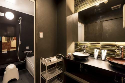 Hostal Guesthouse Raku