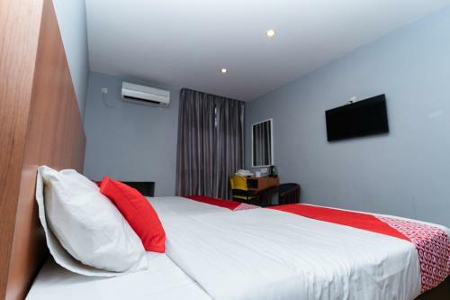 Hotel Oyo 90207 Sir Inn