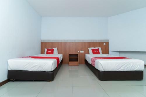 Hotel Oyo 90207 Sir Inn