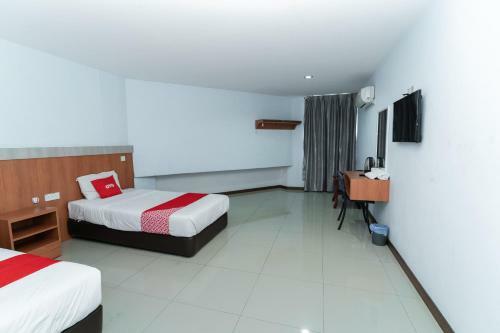 Hotel Oyo 90207 Sir Inn