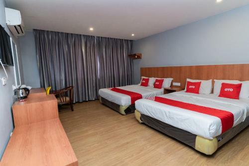 Hotel Oyo 90207 Sir Inn