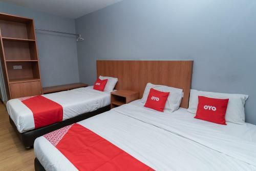 Hotel Oyo 90207 Sir Inn