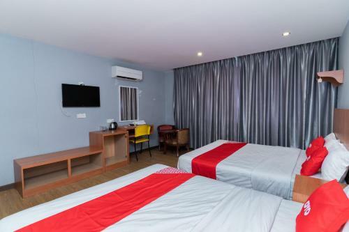 Hotel Oyo 90207 Sir Inn