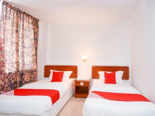 Hotel Oyo 989 Ostay Inn